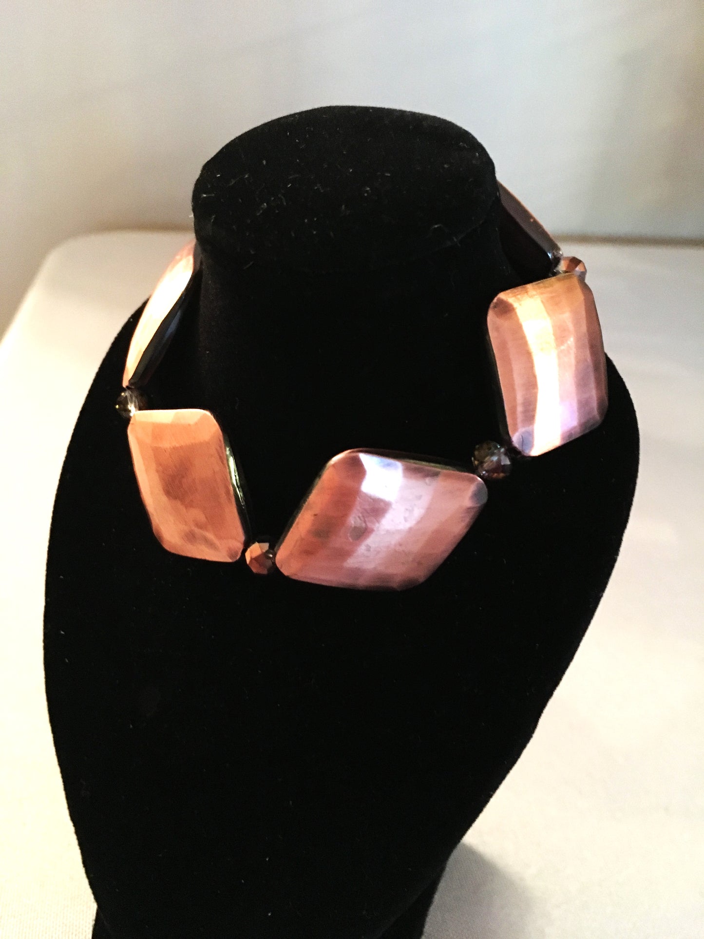 Bronze diamond shaped stretch bracelet