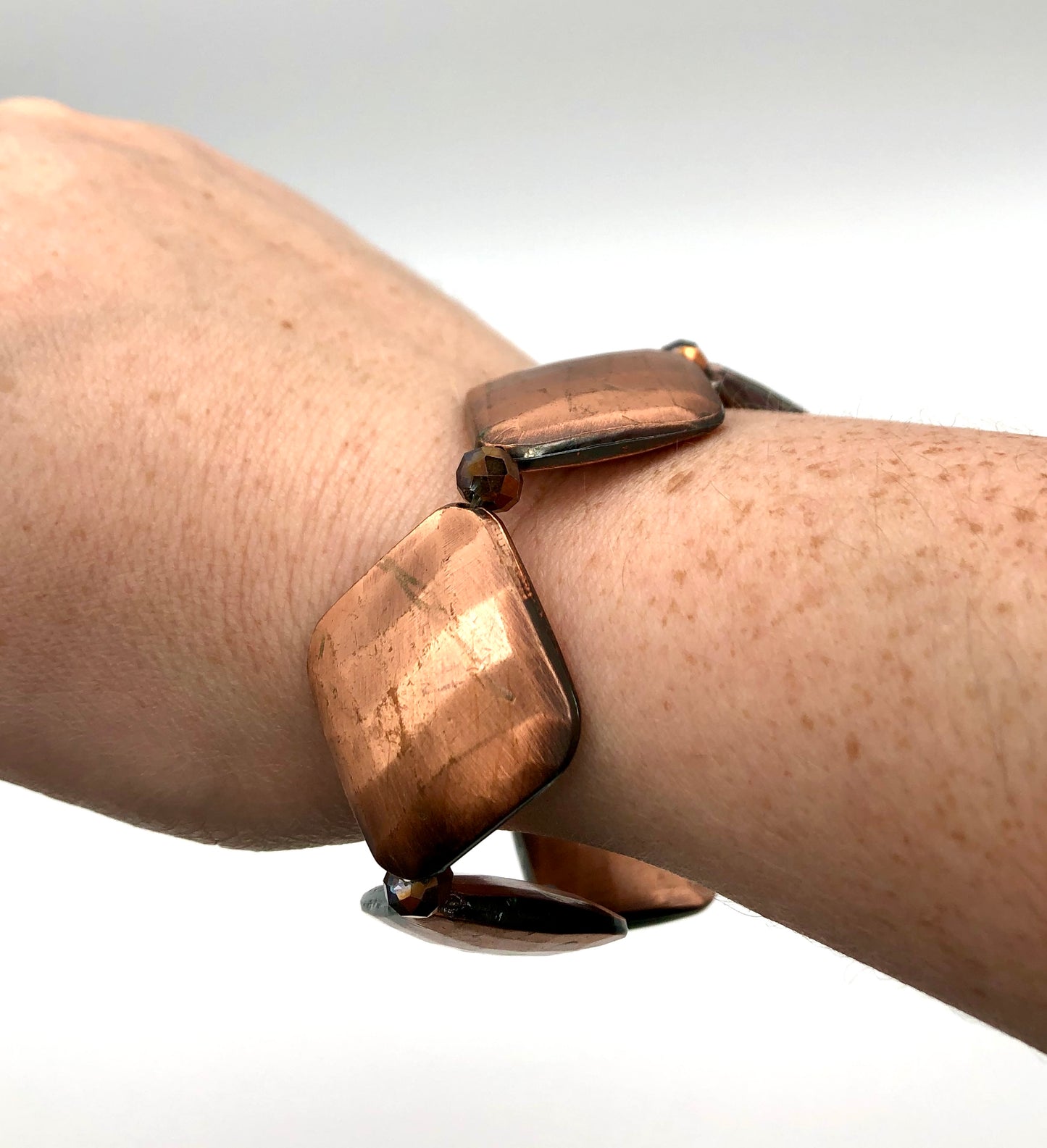 Bronze diamond shaped stretch bracelet