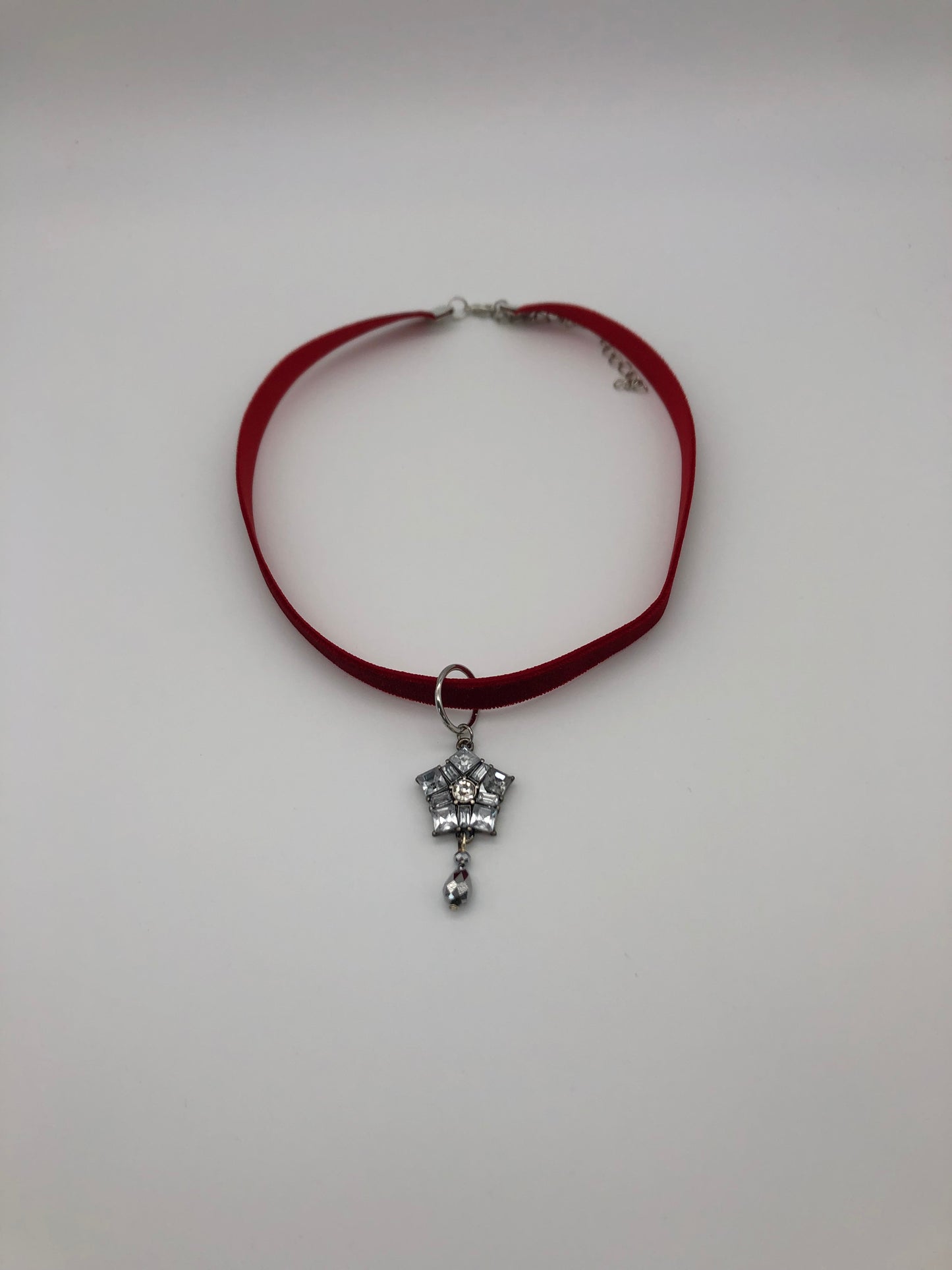 Red Velvet Snowflake Choker Necklace