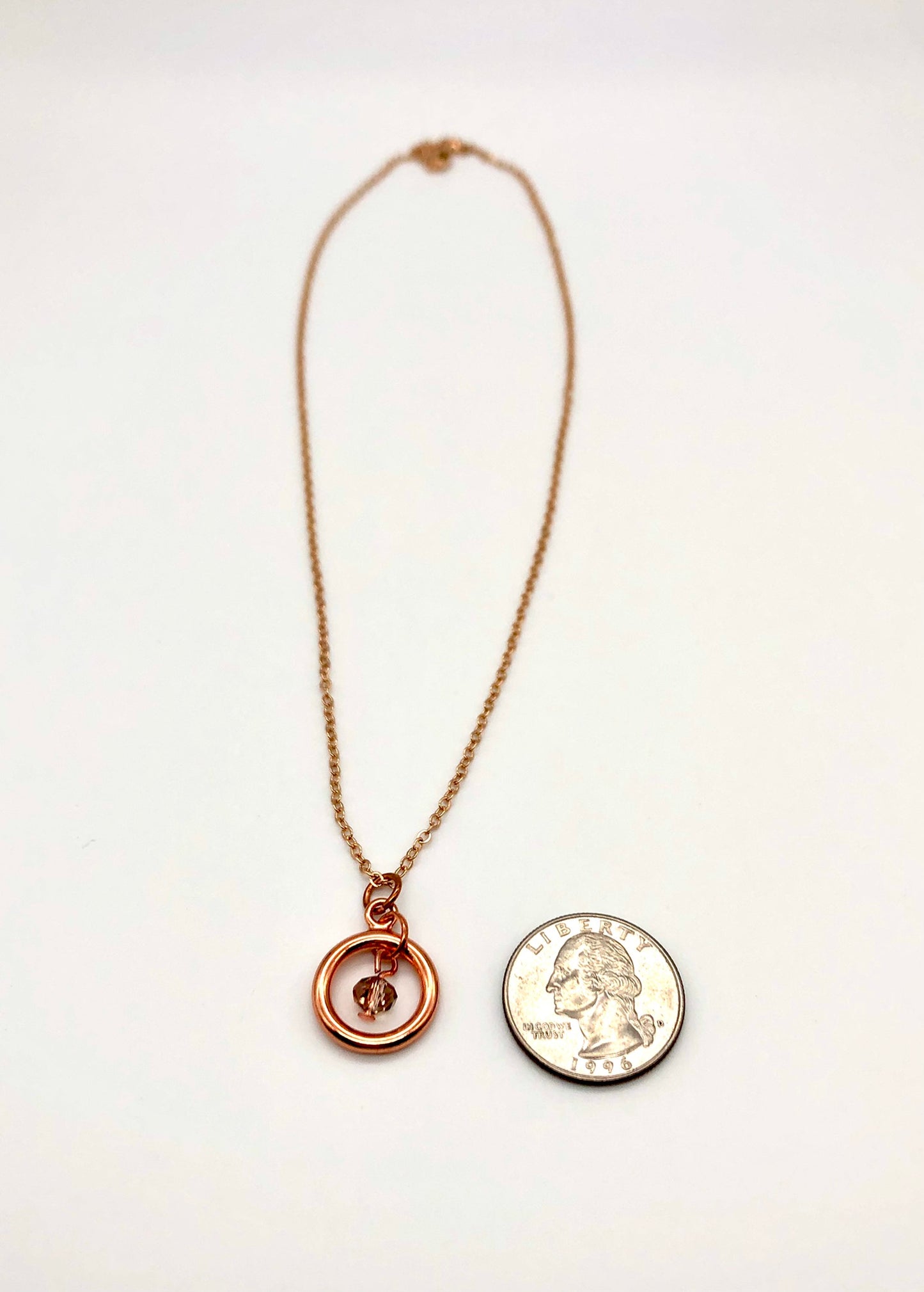 Rose gold circle pendant chain necklace