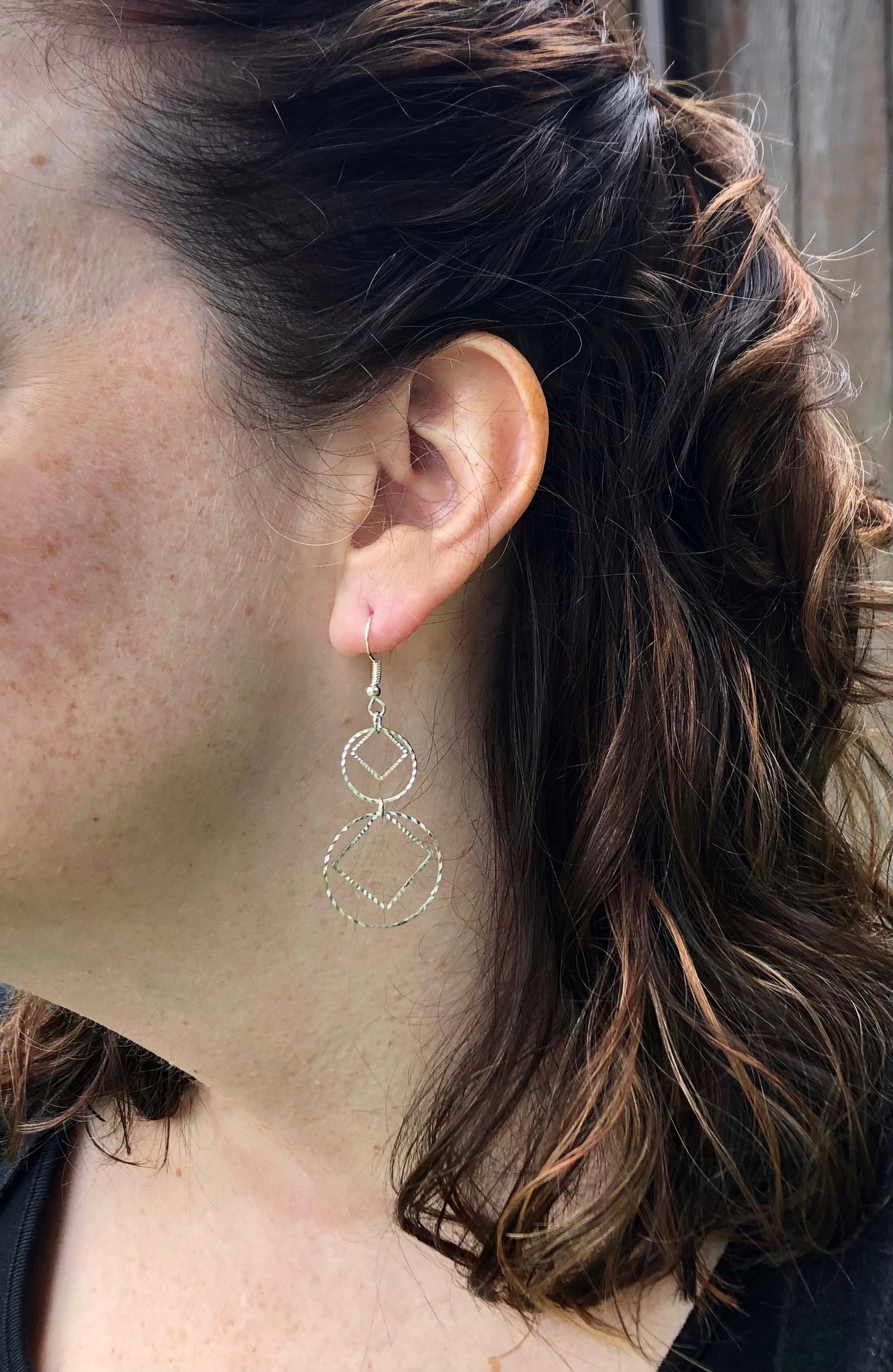 Diamond and circle cutouts drop earrings