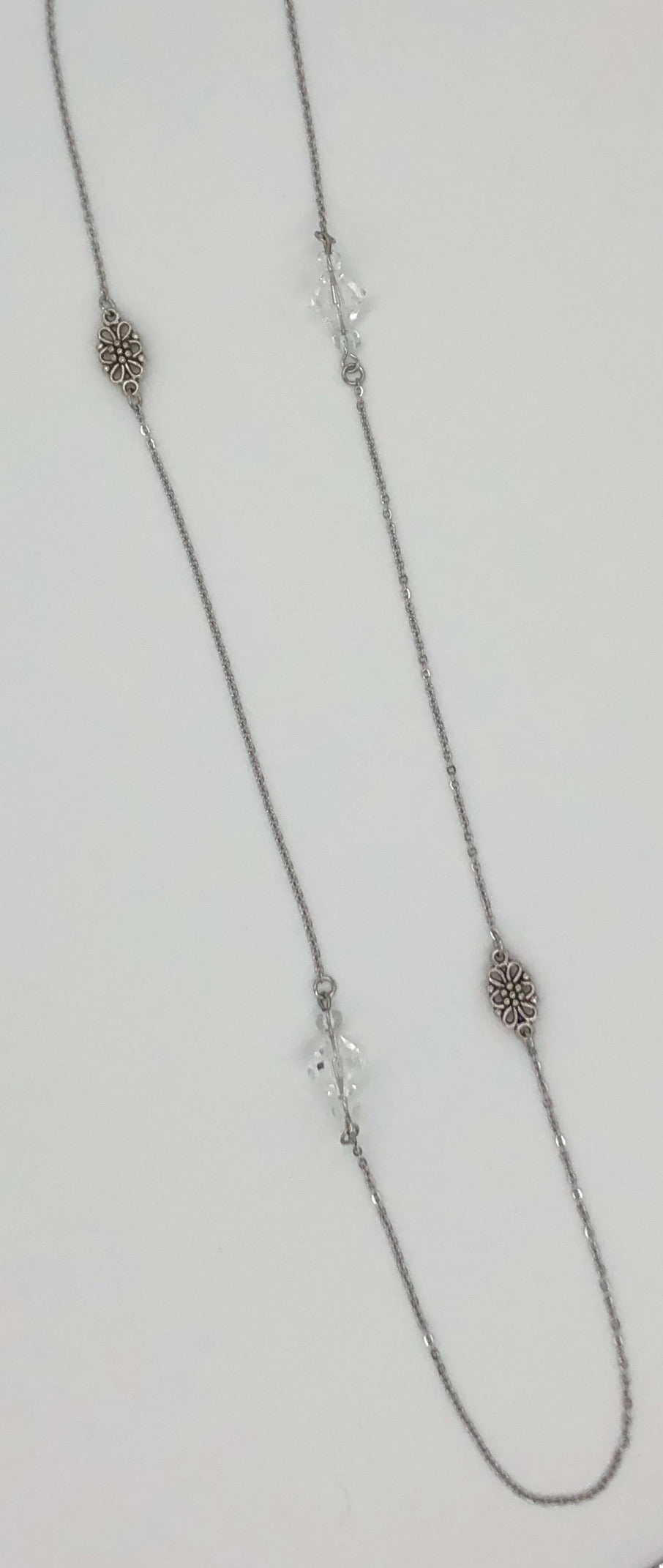 Crystal bicone bead and flower chain necklace