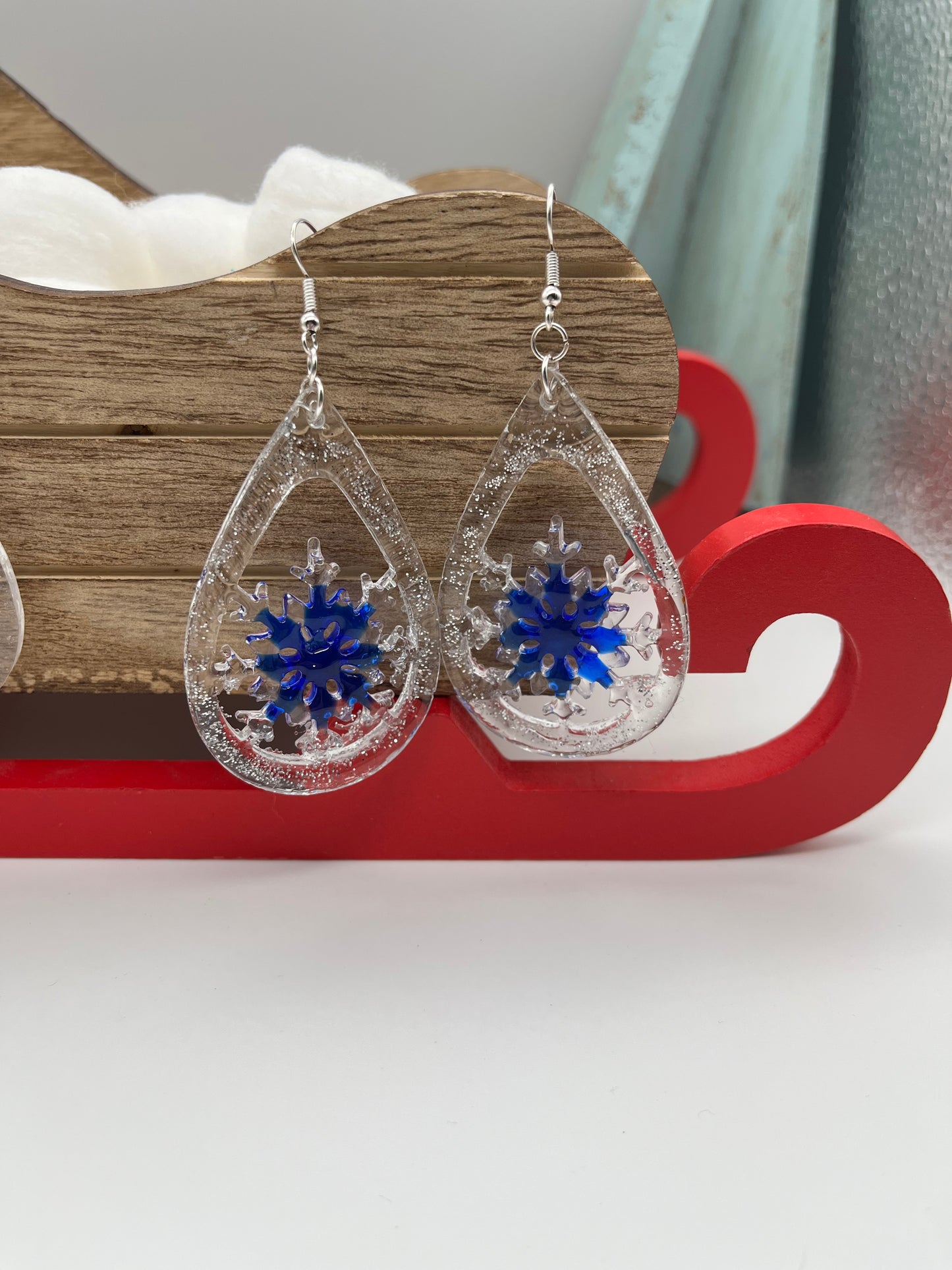 Resin snowflake teardrop shape earrings