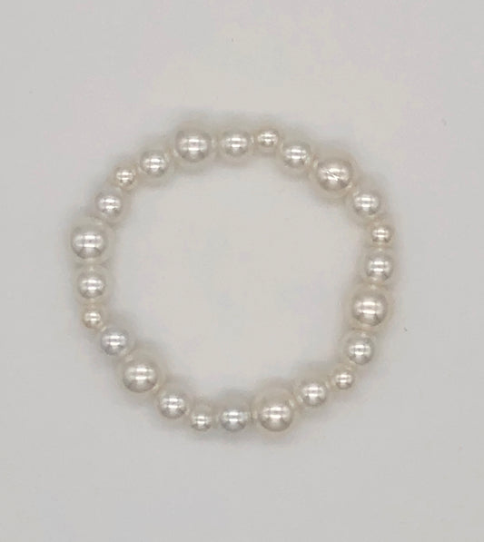 Faux pearl stretch bracelet